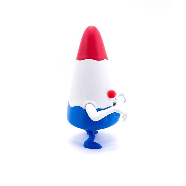 Candy Cornelius vinyl art toy. Red, White and Blue by Alex Pardee x 3DRetro.