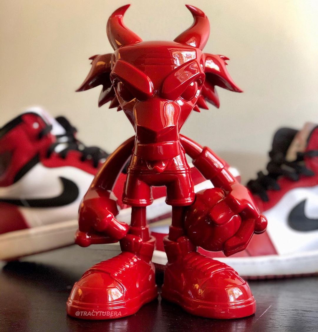 The G.O.A.T. Chicago Edition resin art toy by Tracy Tubera and Mana Studios